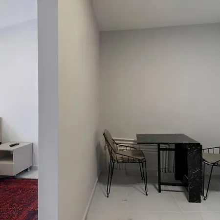Cozy & Comfy Studio At Beyoglu - 43 아파트